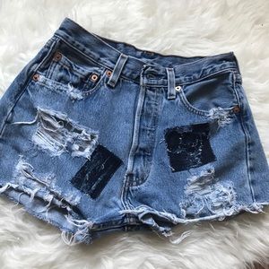 Patterned Levi’s Jean Shorts - Vintage